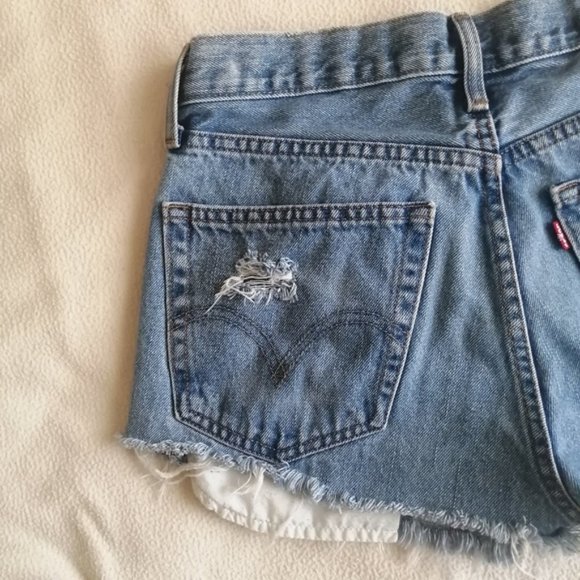 Levi's 505 Medium Wash High Waisted Distressed Denim Shorts - Picture 10 of 13